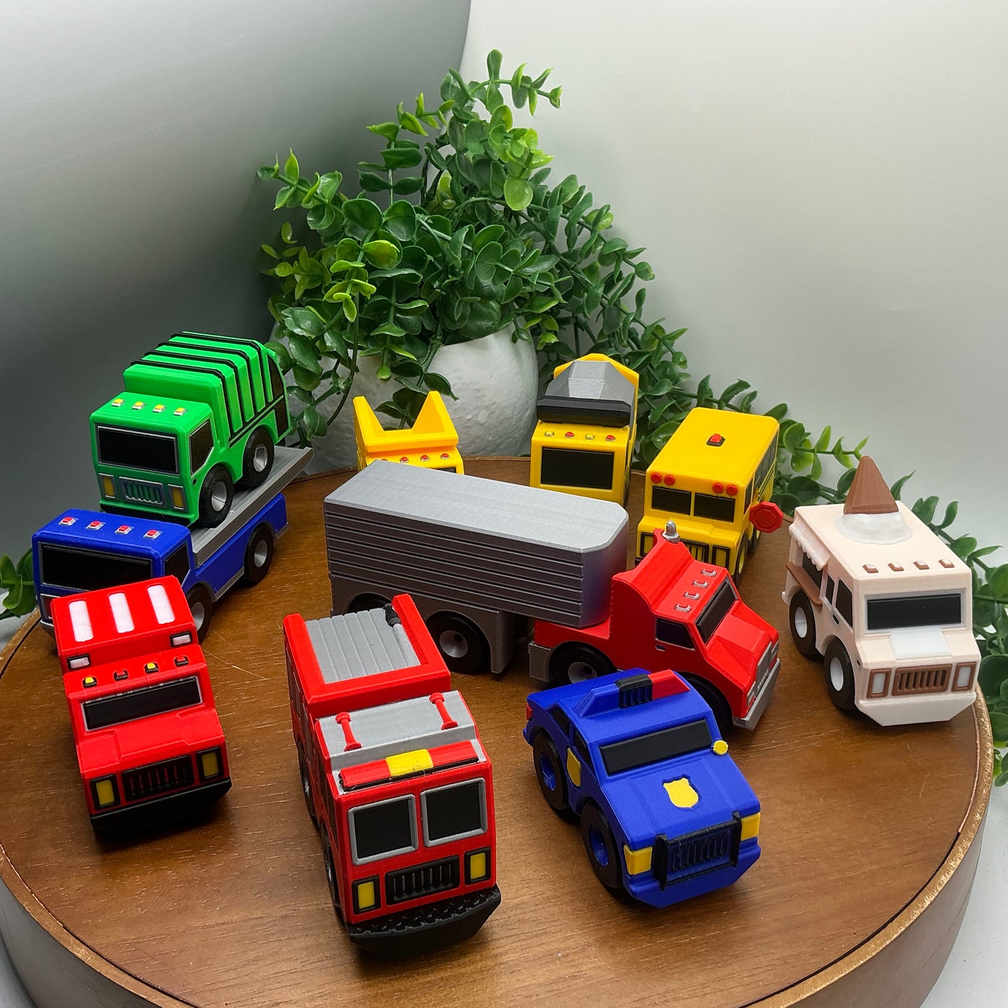 10 piece set Transportation vehicle set multi coloured 3D Printed Vehicle’s Fire Engine, School bus,Police Car