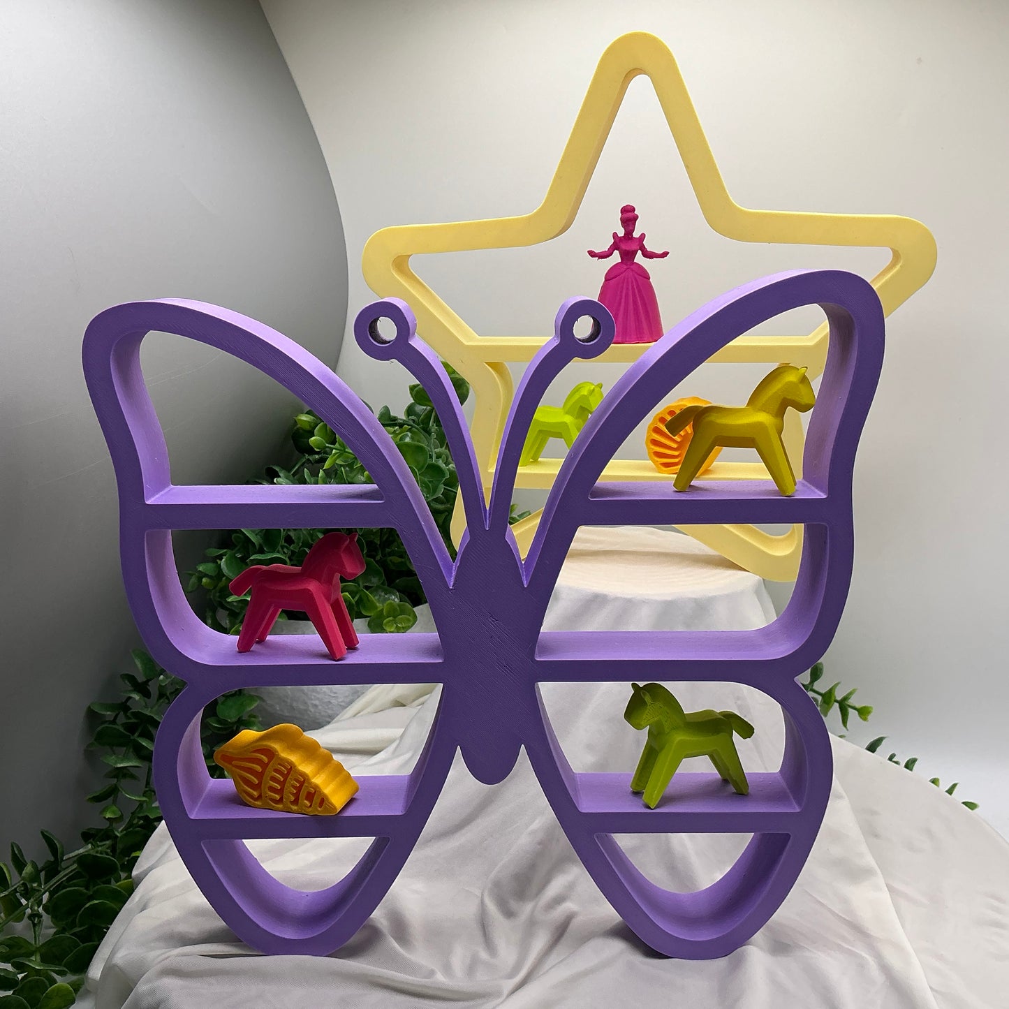 Set of two table top mini shelves star & Butterfly