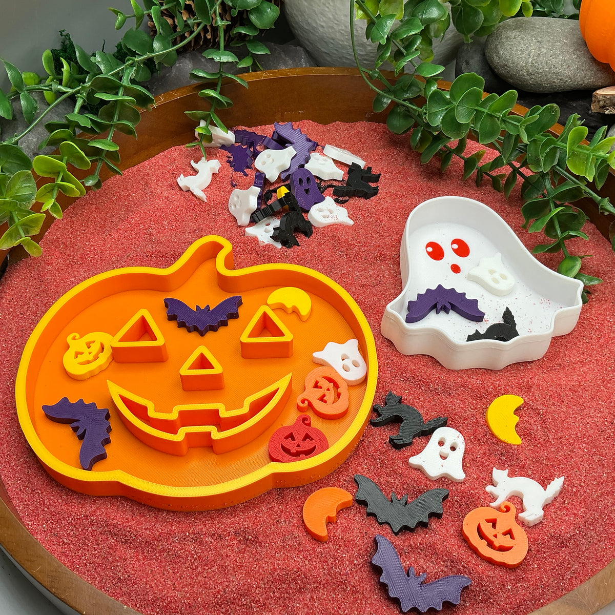 Halloween counting game 2 piece pumpkin & ghost fill shapes with 40 Halloween shaped counters