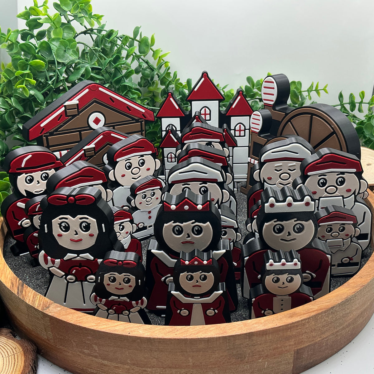 Snow White and the Seven Dwarfs Characters Play Scene Story Set - 14 Pieces (Large or Small)