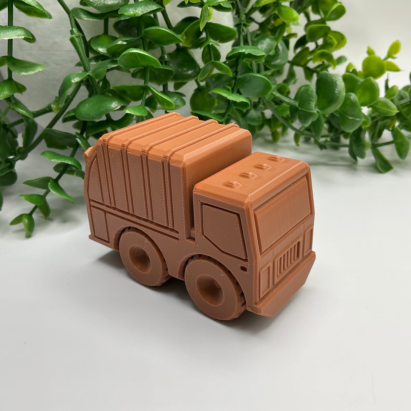 Garbage Truck Articulated Recycling Vehicle Durable Truck Eco-Friendly - different angle