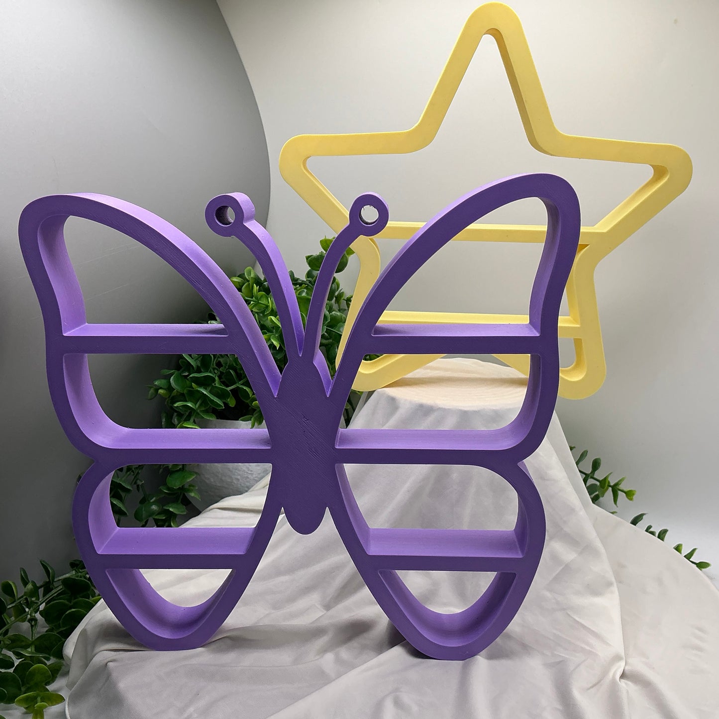 Set of two table top mini shelves star & Butterfly