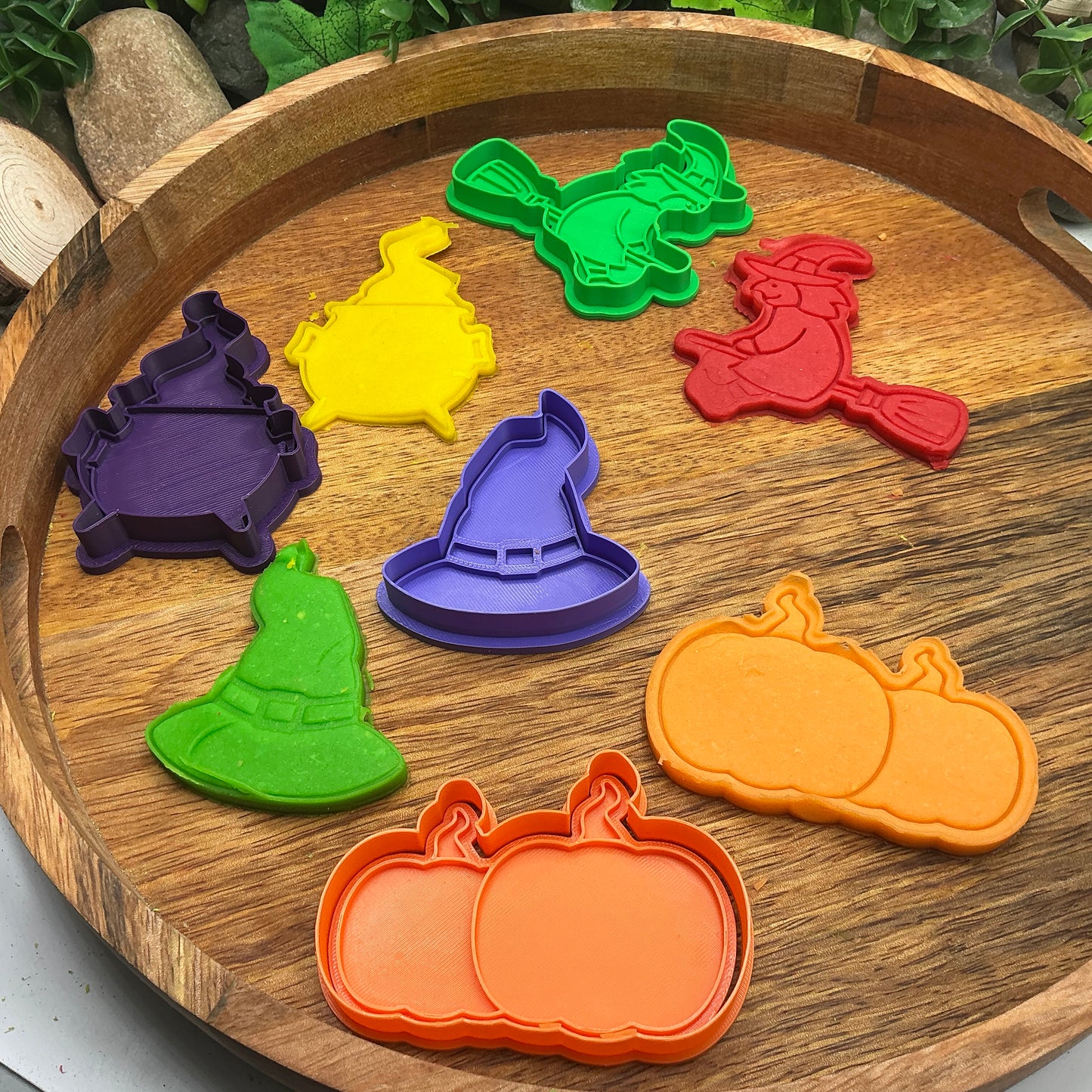 3D-printed witch Halloween play dough cookie cutter set - 4 piece (witch on broom, cauldron, hat and pumpkin) colour set B - view 6 of 13