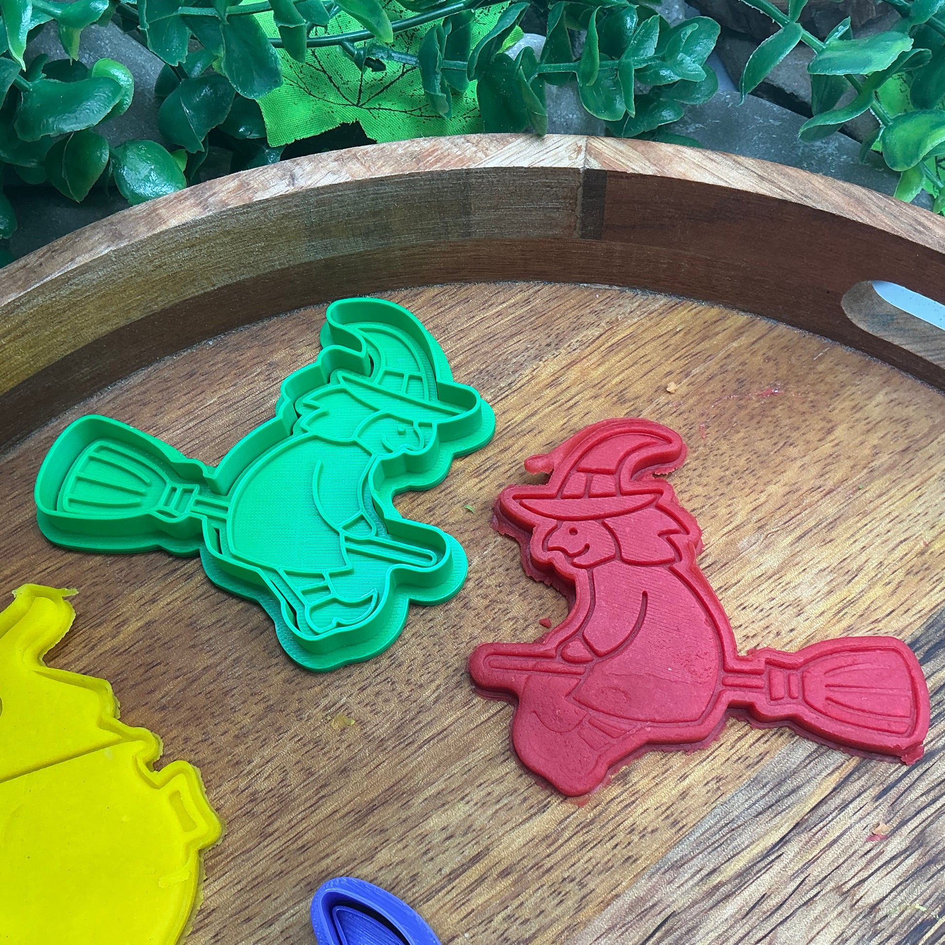 3D-printed witch Halloween play dough cookie cutter set - 4 piece (witch on broom, cauldron, hat and pumpkin) colour set B - view 7 of 13