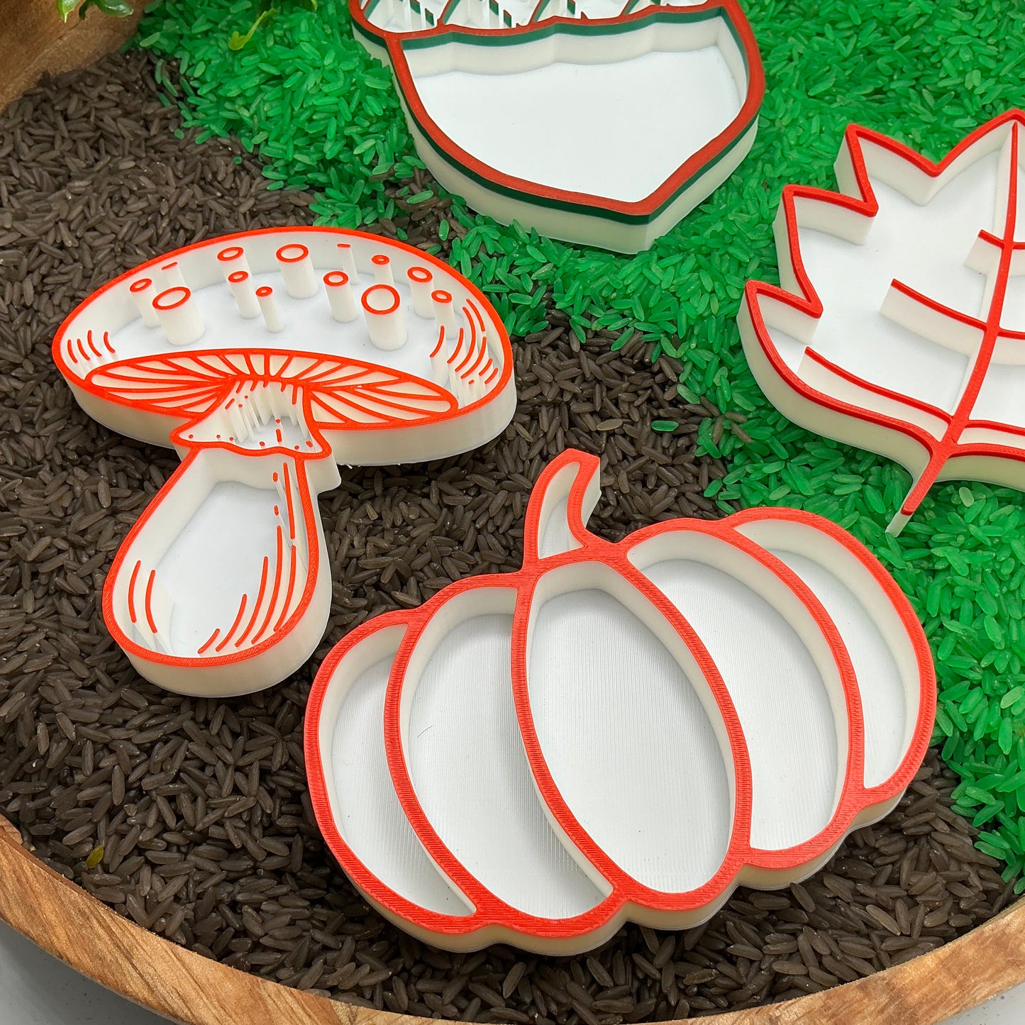 3D-printed autumn sensory filling tray, 4-piece set with acorn, mushroom, pumpkin and leaf - view 9 of 12