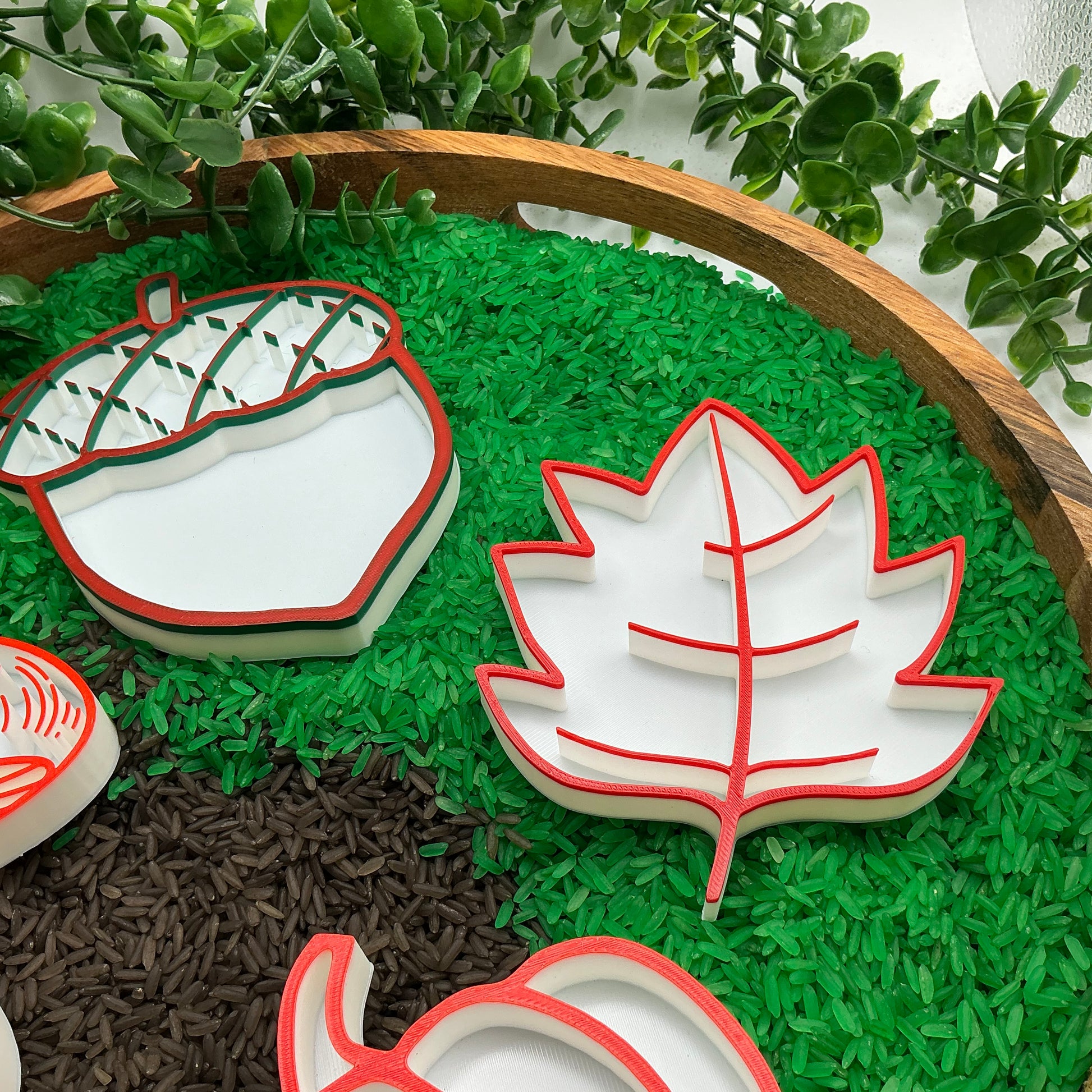 3D-printed autumn sensory filling tray, 4-piece set with acorn, mushroom, pumpkin and leaf - view 7 of 12