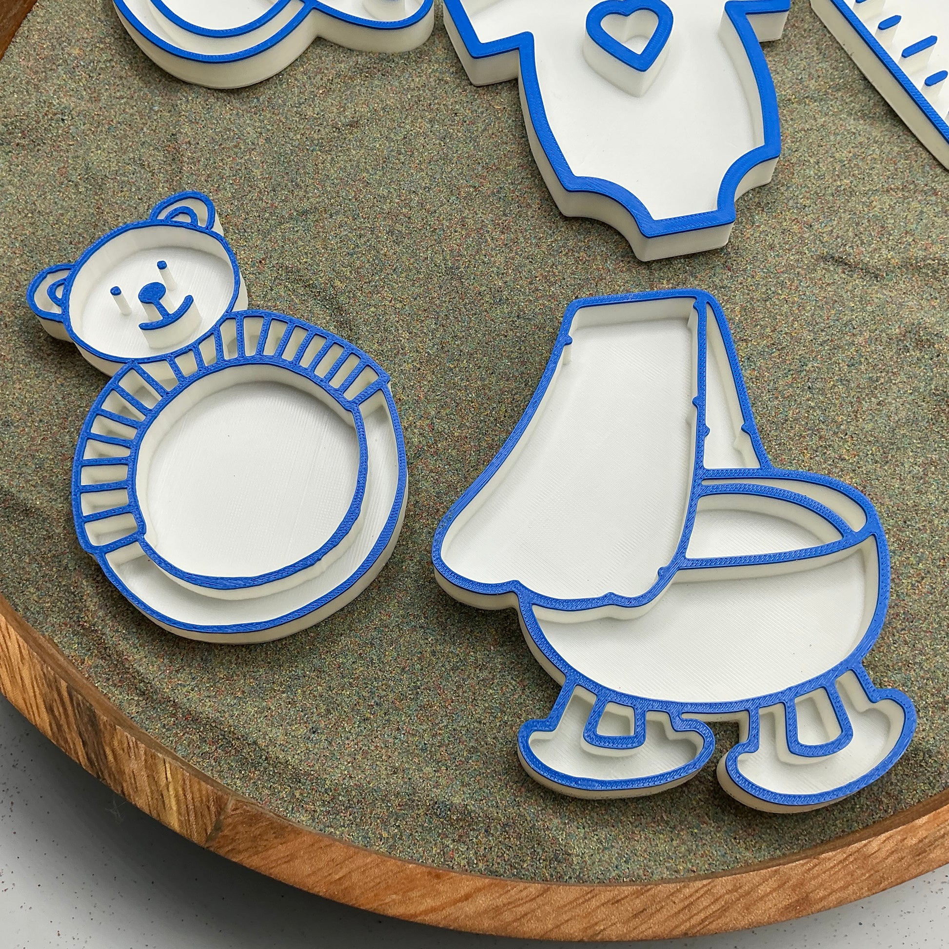 3D-printed baby play sensory filling tray, 5-piece set with dummy, bottle, teddy bear, teething ring and bath - view 3 of 13