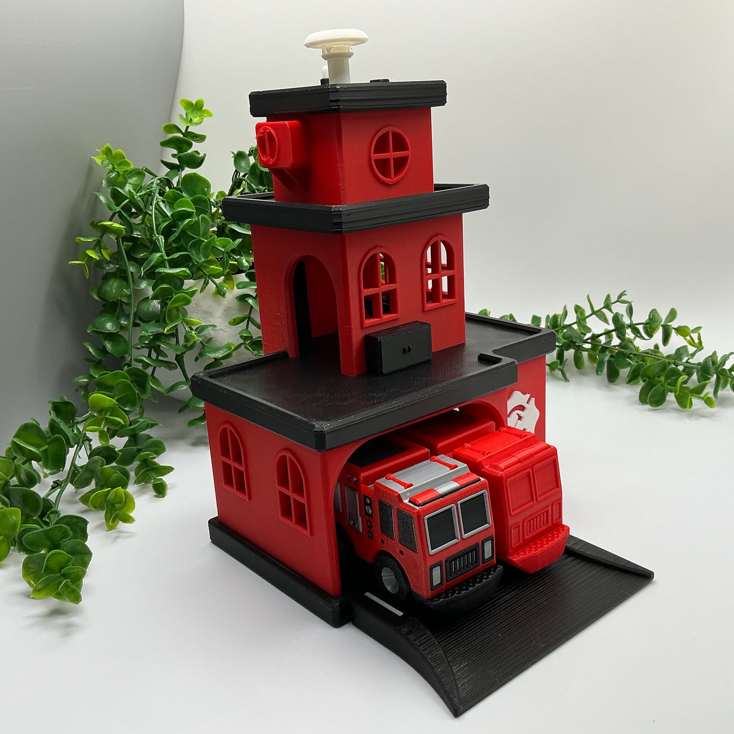 3D printed fire station playset, wooden train track compatible - image 4