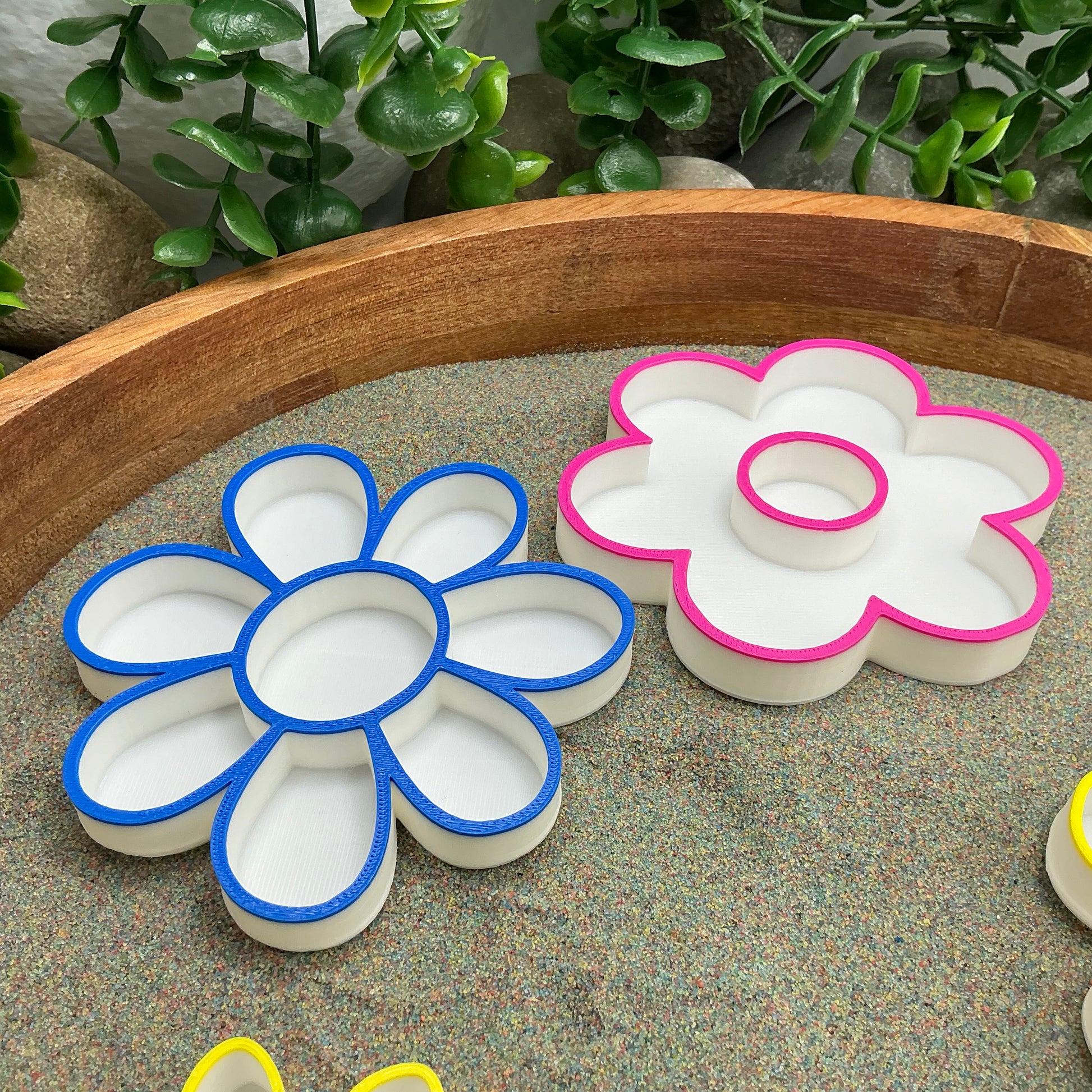3D-printed flower fill shapes sensory filling tray, 5-piece spring and summer set for tuff trays - view 4 of 12