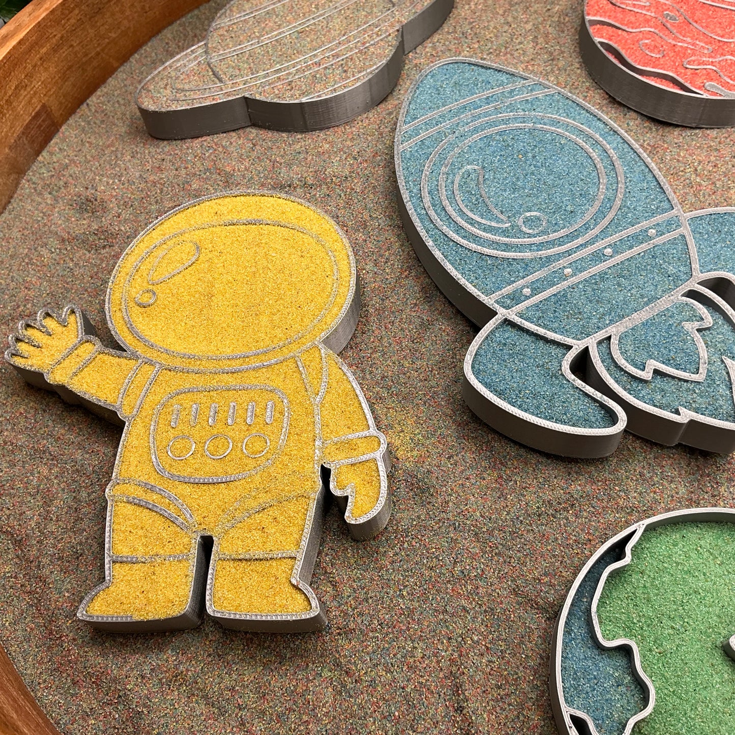 Space Sensory Filling Trays 6 Piece Set - scale reference