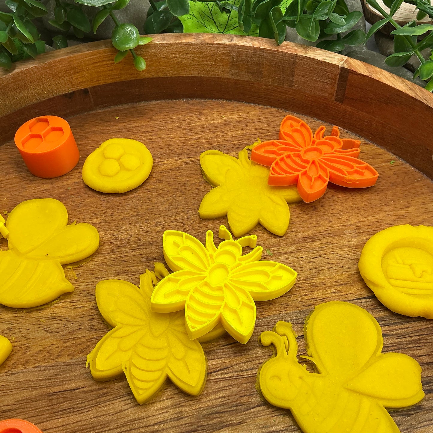 3D-printed bees and wasps play dough cookie cutter and stamp set - 10 piece minibeasts sensory set - view 10 of 12