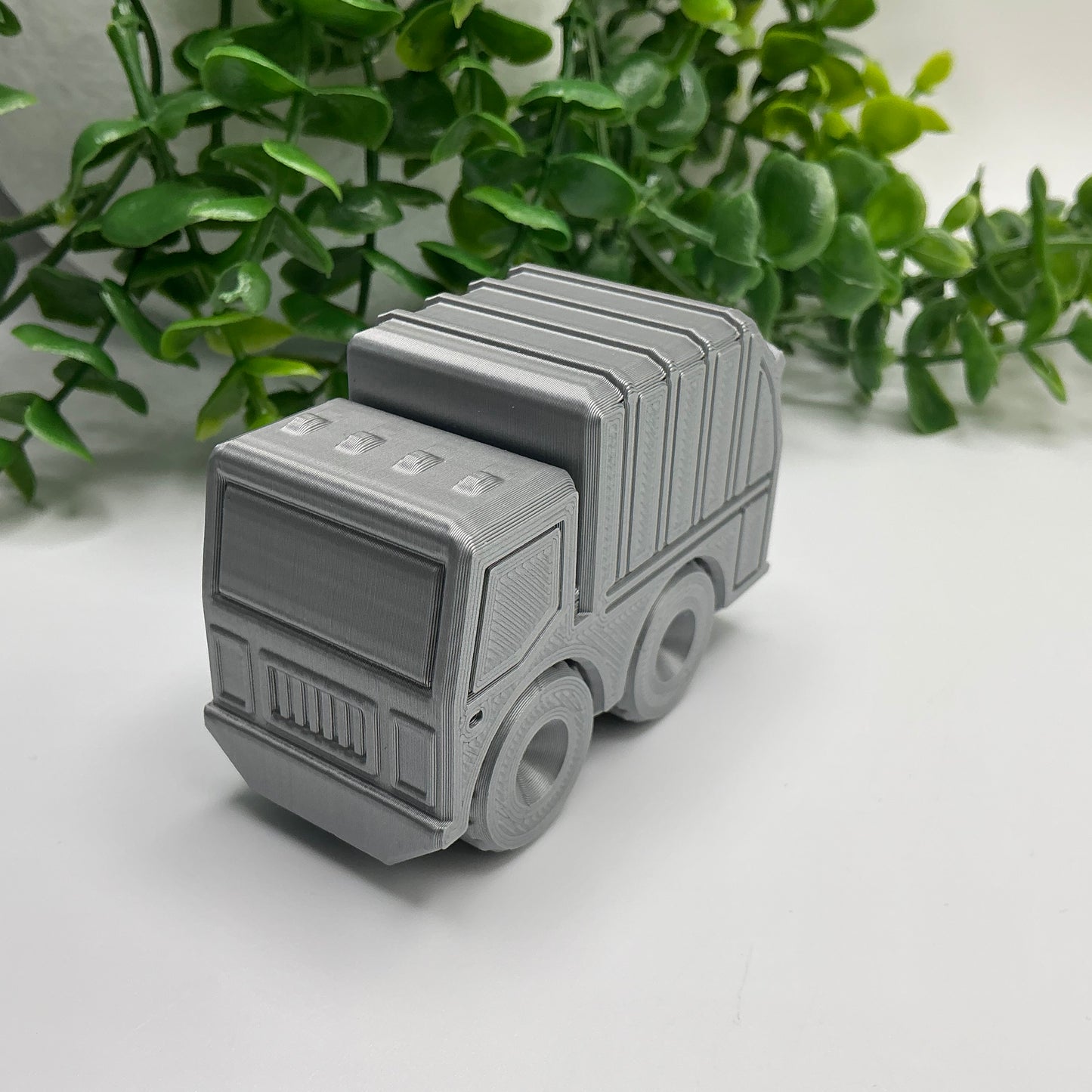 Garbage Truck Articulated Recycling Vehicle Durable Truck Eco-Friendly - in use