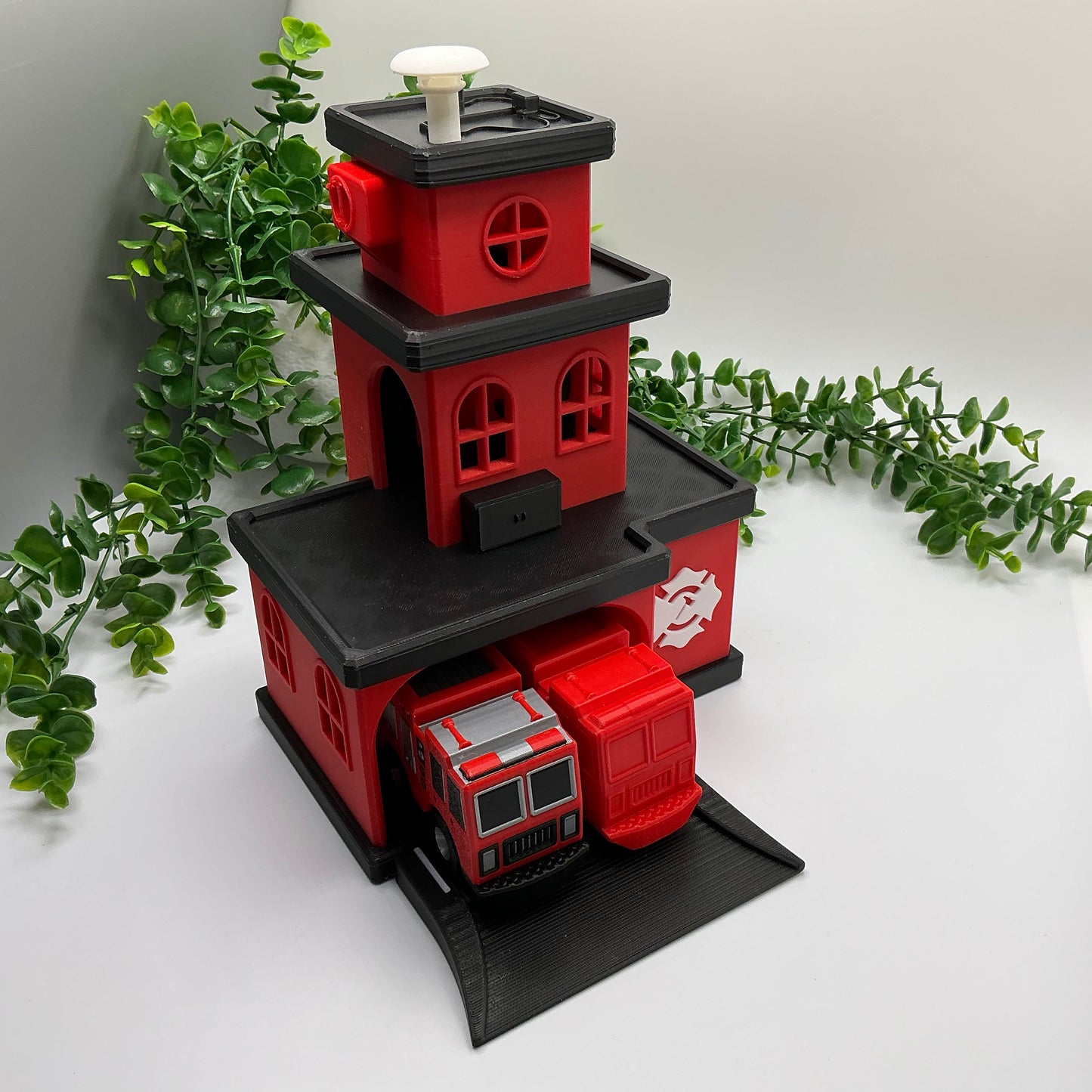 3D printed fire station playset, wooden train track compatible - image 7