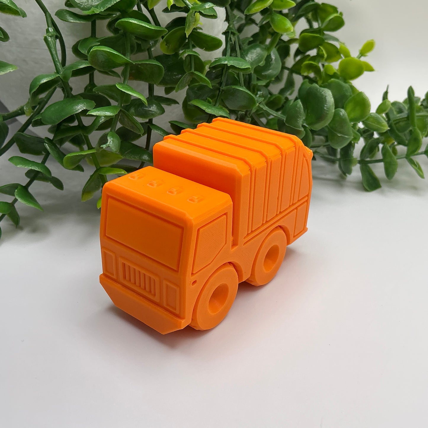 Garbage Truck Articulated Recycling Vehicle Durable Truck Eco-Friendly - side view
