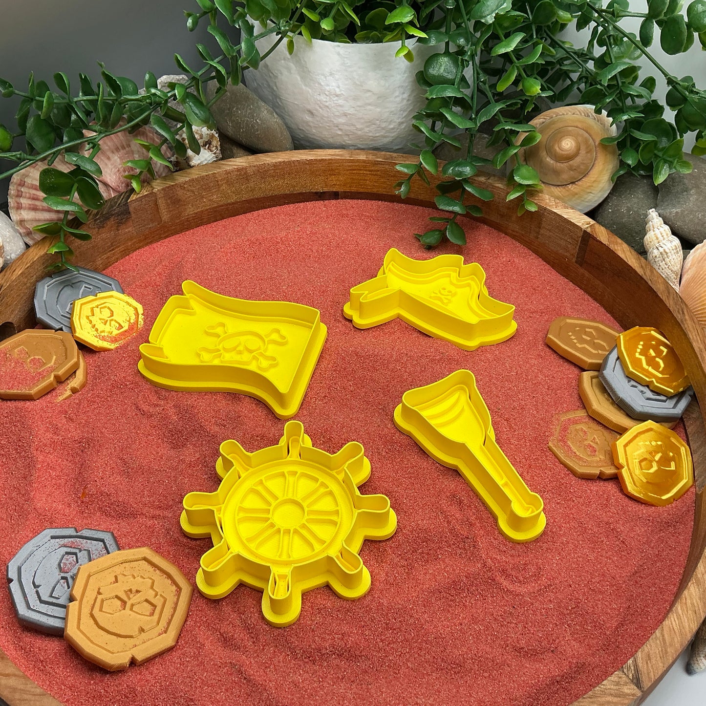 3D-printed pirate play dough cookie cutter set - 4 piece with hat, flag, wheel and spy glass in yellow red or black - view 6 of 14