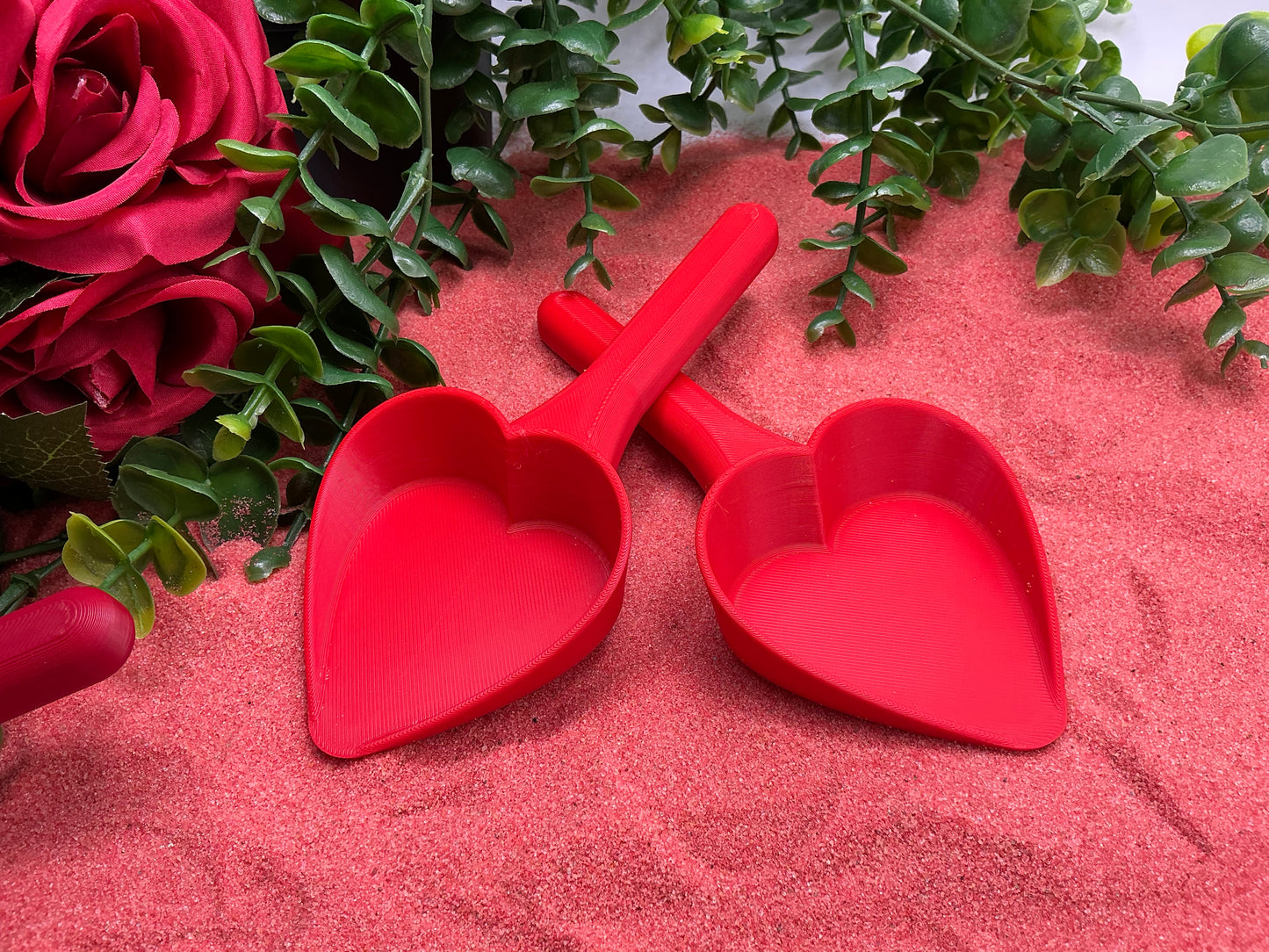 Heart Scoops 4 x Piece Eco-Friendly 3D Printed Toy Sensory Play Scoop for Rice,  - Close Up