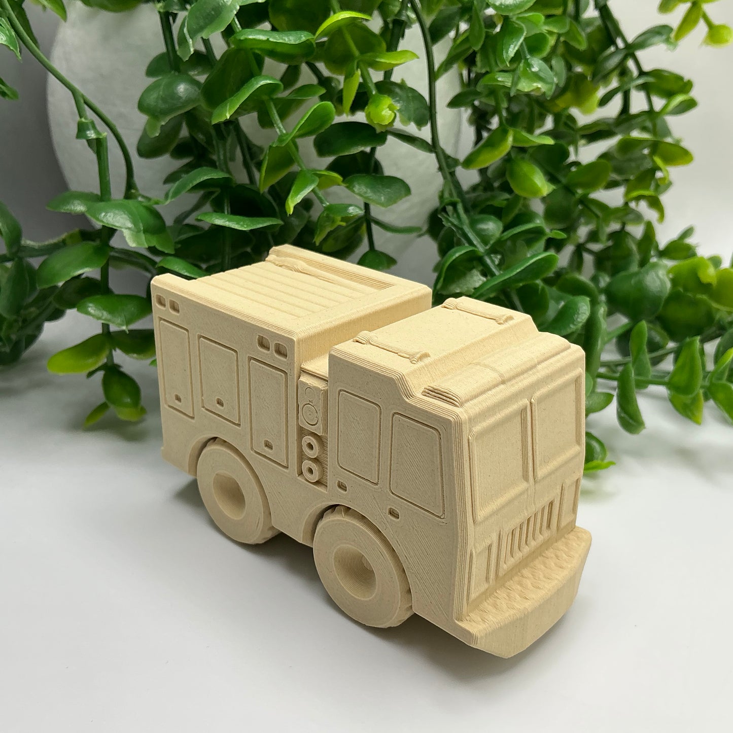 Wood Effect Transport Vehicles Cars & Trucks - scale reference
