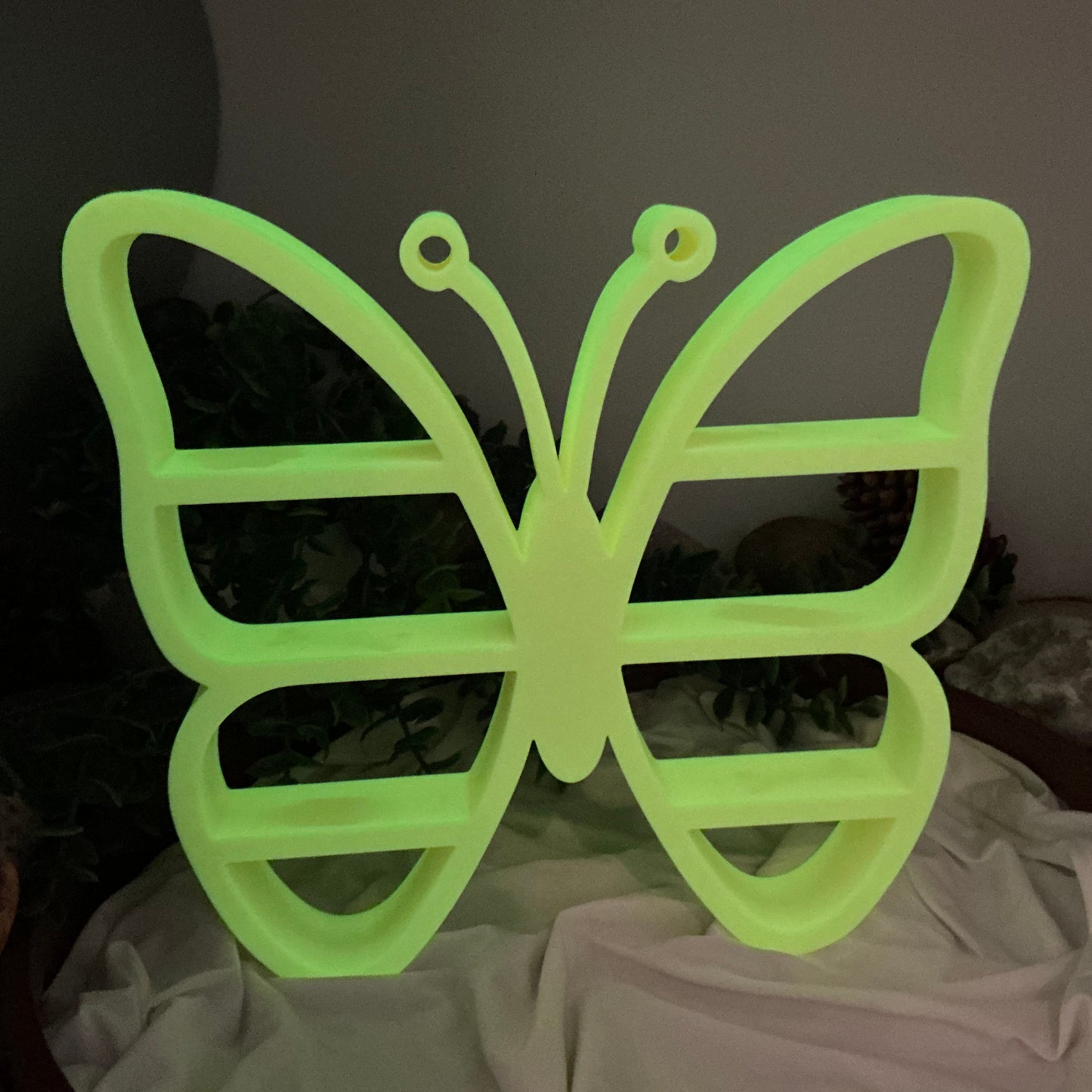 Butterfly table top mini shelf display glow in the dark
