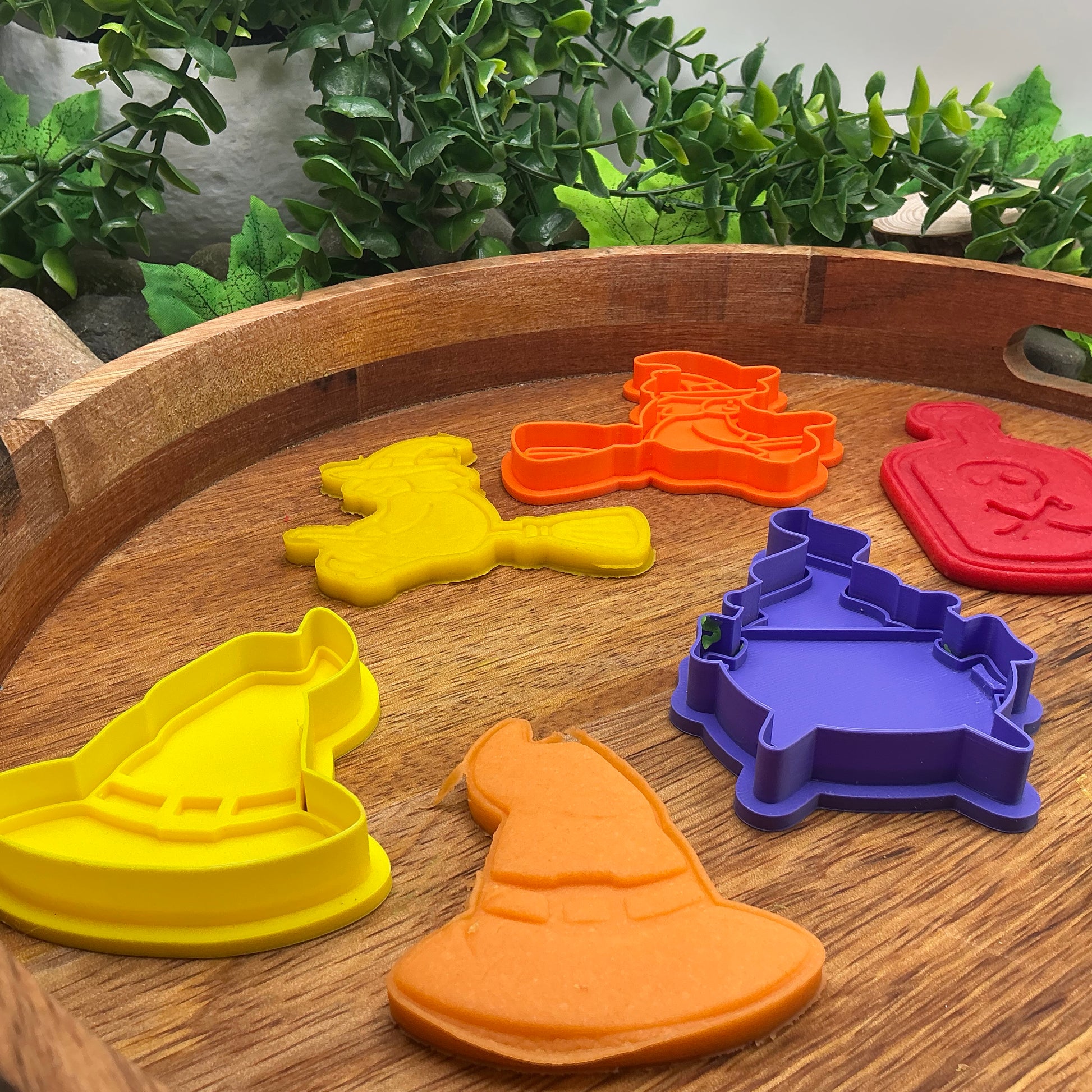 3D-printed witch Halloween play dough cookie cutter set - 4 piece (witch on broom, cauldron, hat and poison bottle) - view 14 of 15
