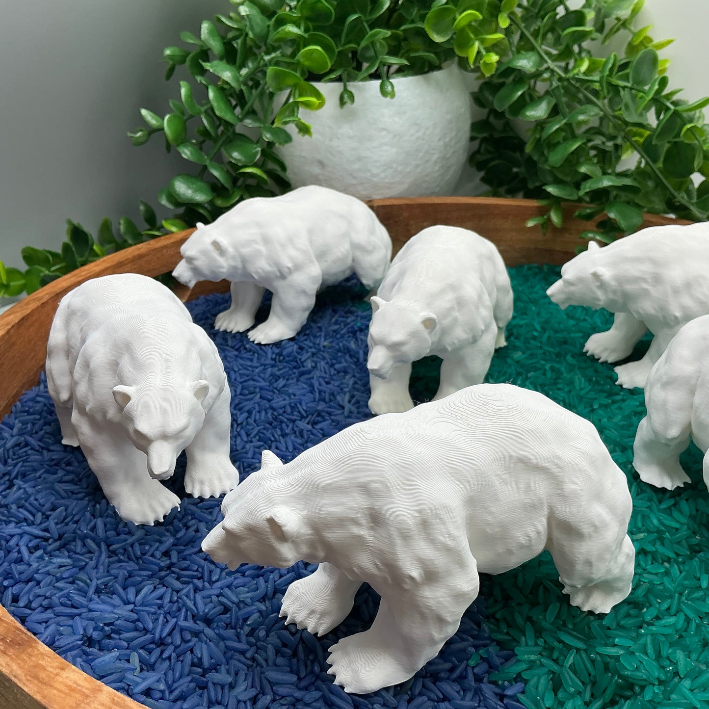 Arctic Polar Bear and Large Igloo - scale reference