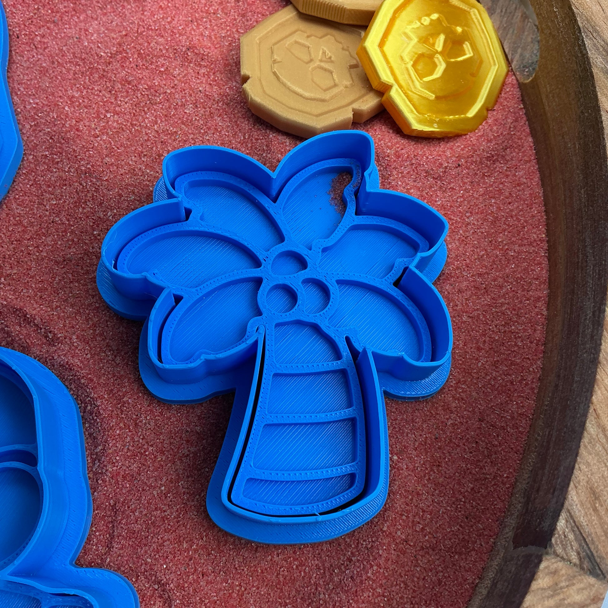 3D-printed pirate play dough cookie cutter set - 7 piece with pirate, ship, treasure chest, parrots and palm tree - view 8 of 13