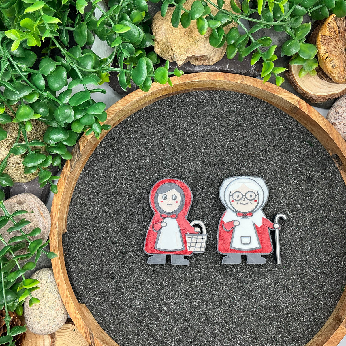 Little Red Riding Hood and Grandma figures