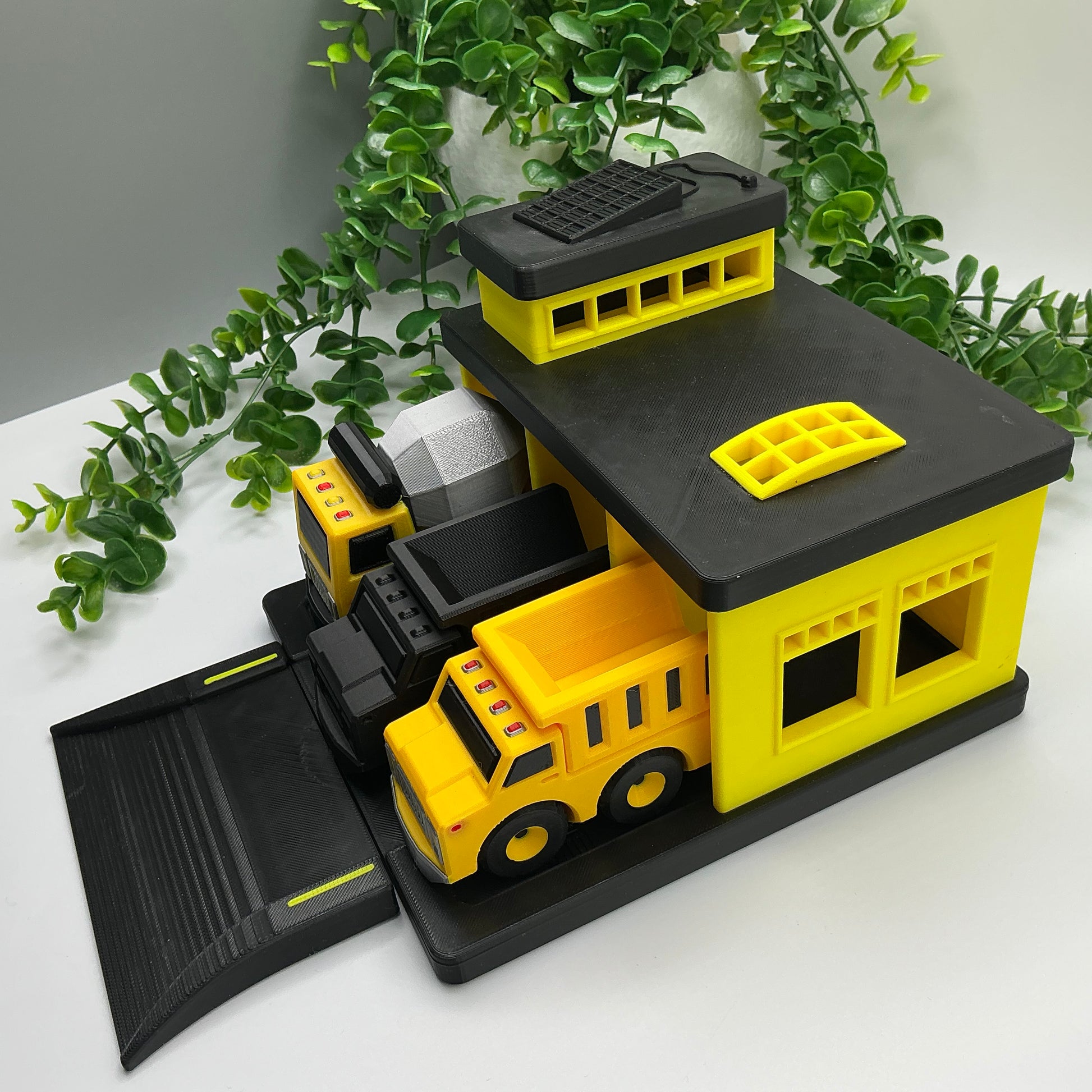 3D printed garage playset, wooden train track compatible - image 2