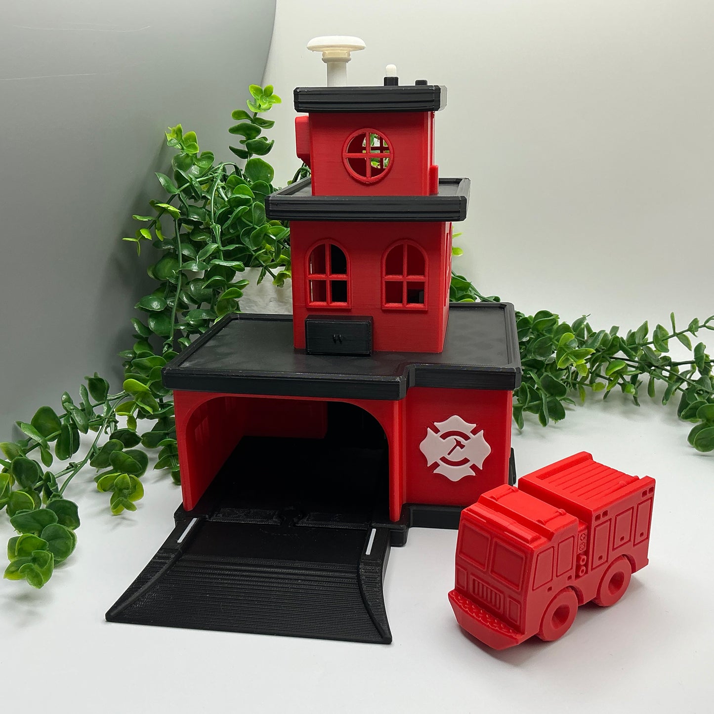 3D printed fire station playset, wooden train track compatible - image 9
