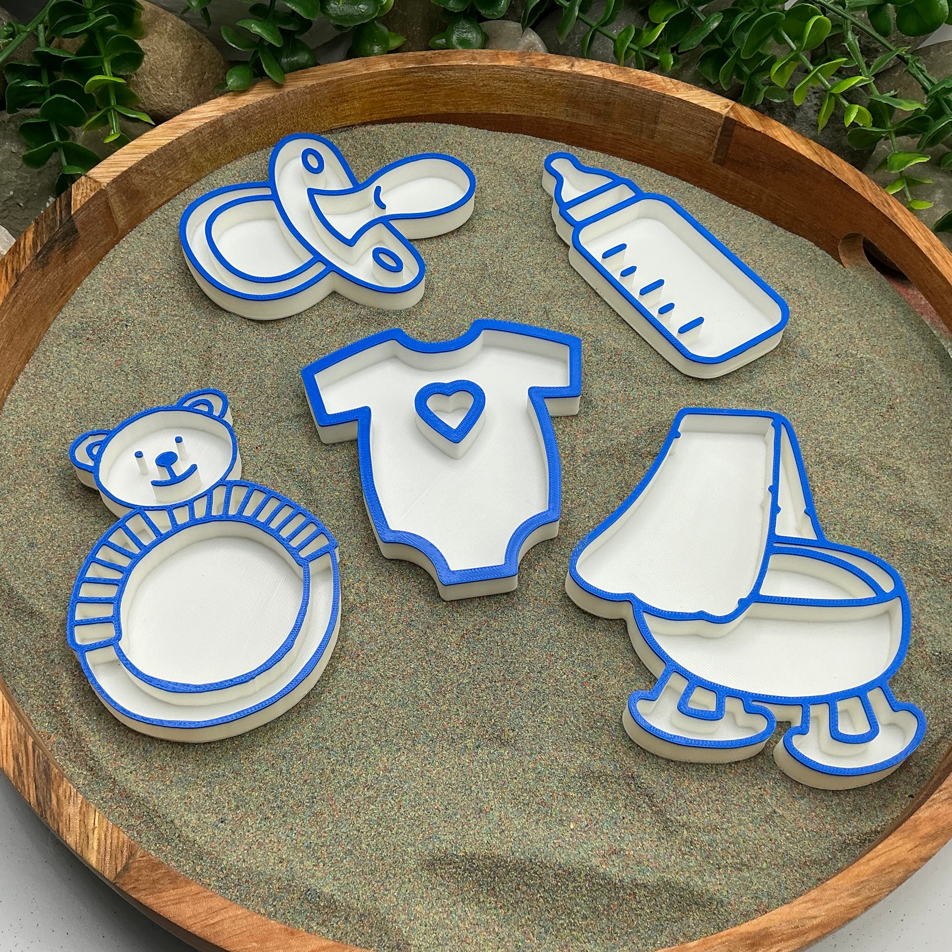 3D-printed baby play sensory filling tray, 5-piece set with dummy, bottle, teddy bear, teething ring and bath - view 5 of 13