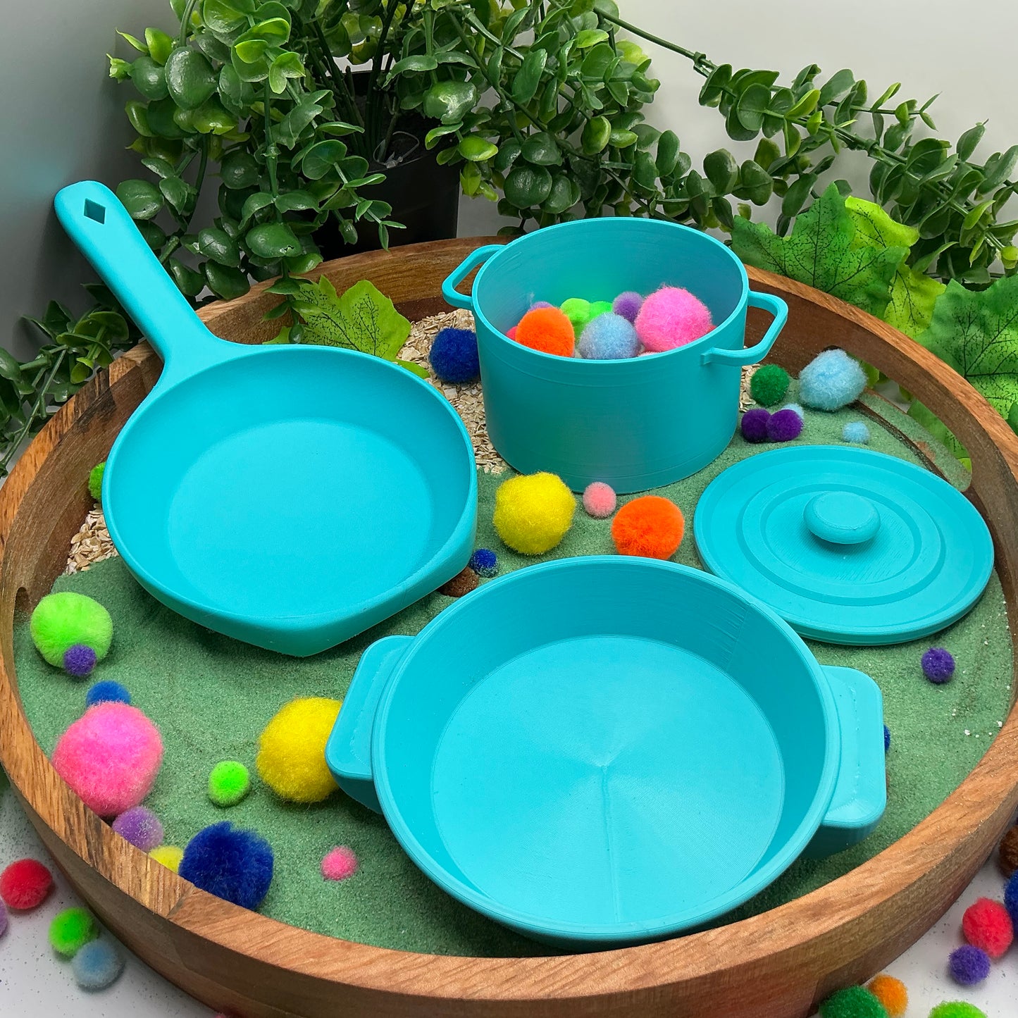 Kitchen Pot & Pan Set (3 Piece) - showing texture