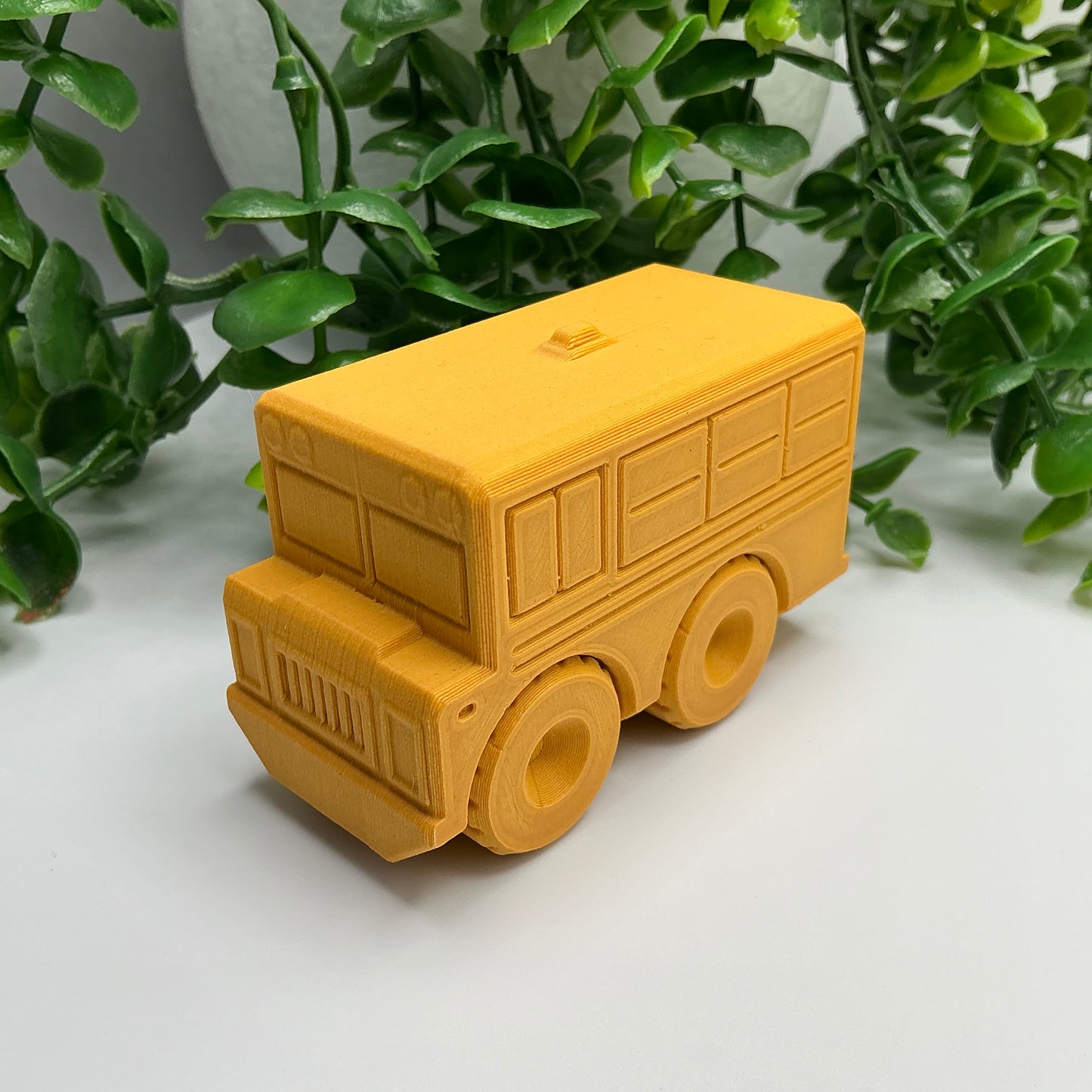 Wood Effect Transport Vehicles Cars & Trucks - scale reference