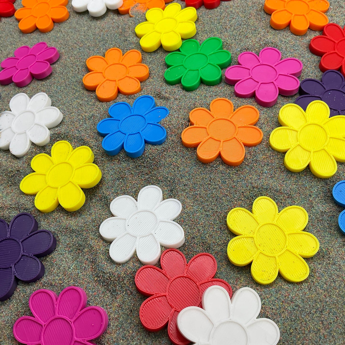 3D-printed small flower counters, 40-piece set in 8 colours for sorting and counting - view 2 of 4