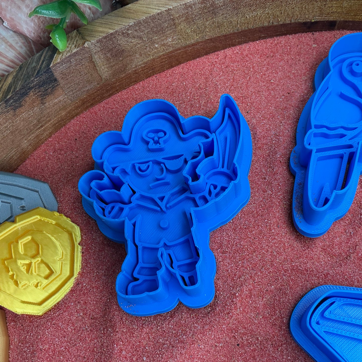 3D-printed pirate play dough cookie cutter set - 7 piece with pirate, ship, treasure chest, parrots and palm tree - view 9 of 13