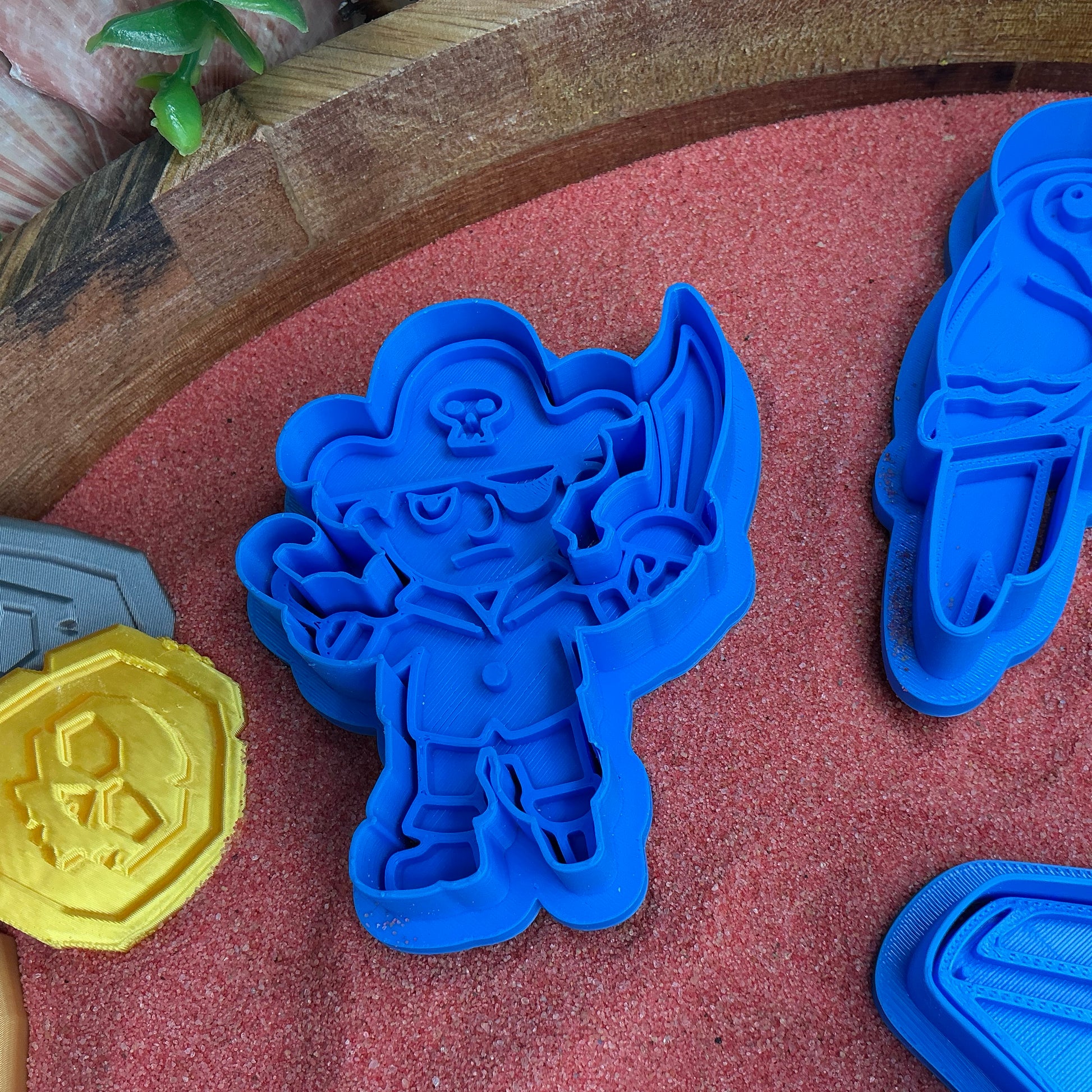 3D-printed pirate play dough cookie cutter set - 7 piece with pirate, ship, treasure chest, parrots and palm tree - view 9 of 13