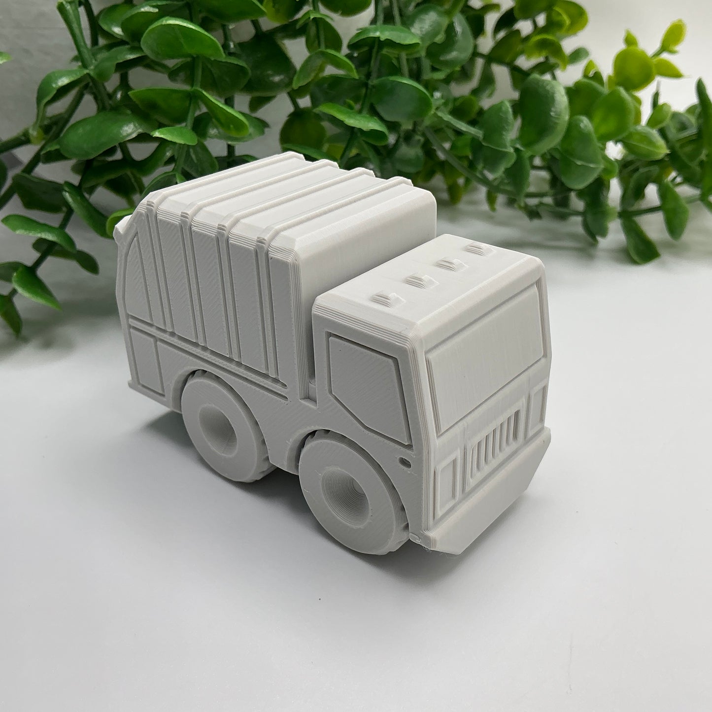 Garbage Truck Articulated Recycling Vehicle Durable Truck Eco-Friendly - side view