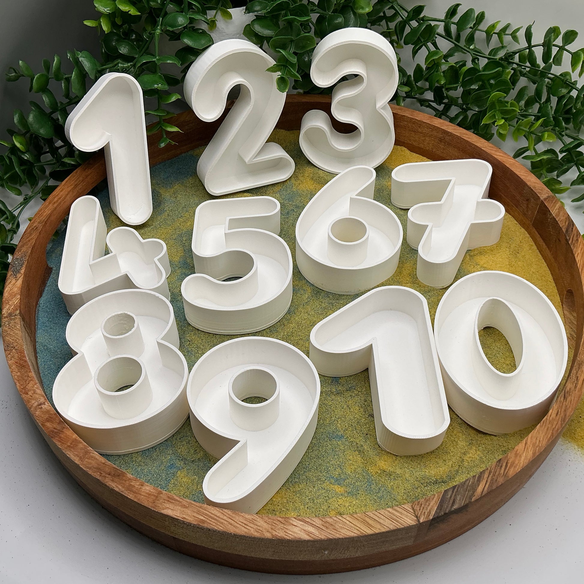 3D-printed large numbers 1 to 10 sensory filling tray for early maths - view 6 of 8