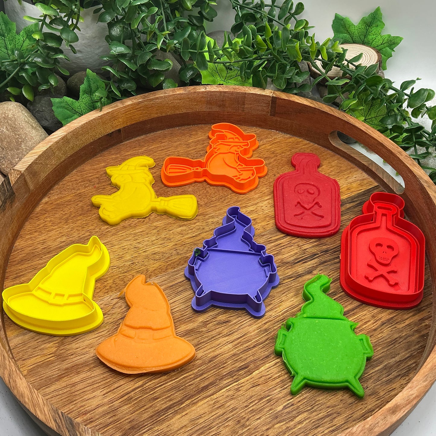 3D-printed witch Halloween play dough cookie cutter set - 4 piece (witch on broom, cauldron, hat and poison bottle) - view 15 of 15