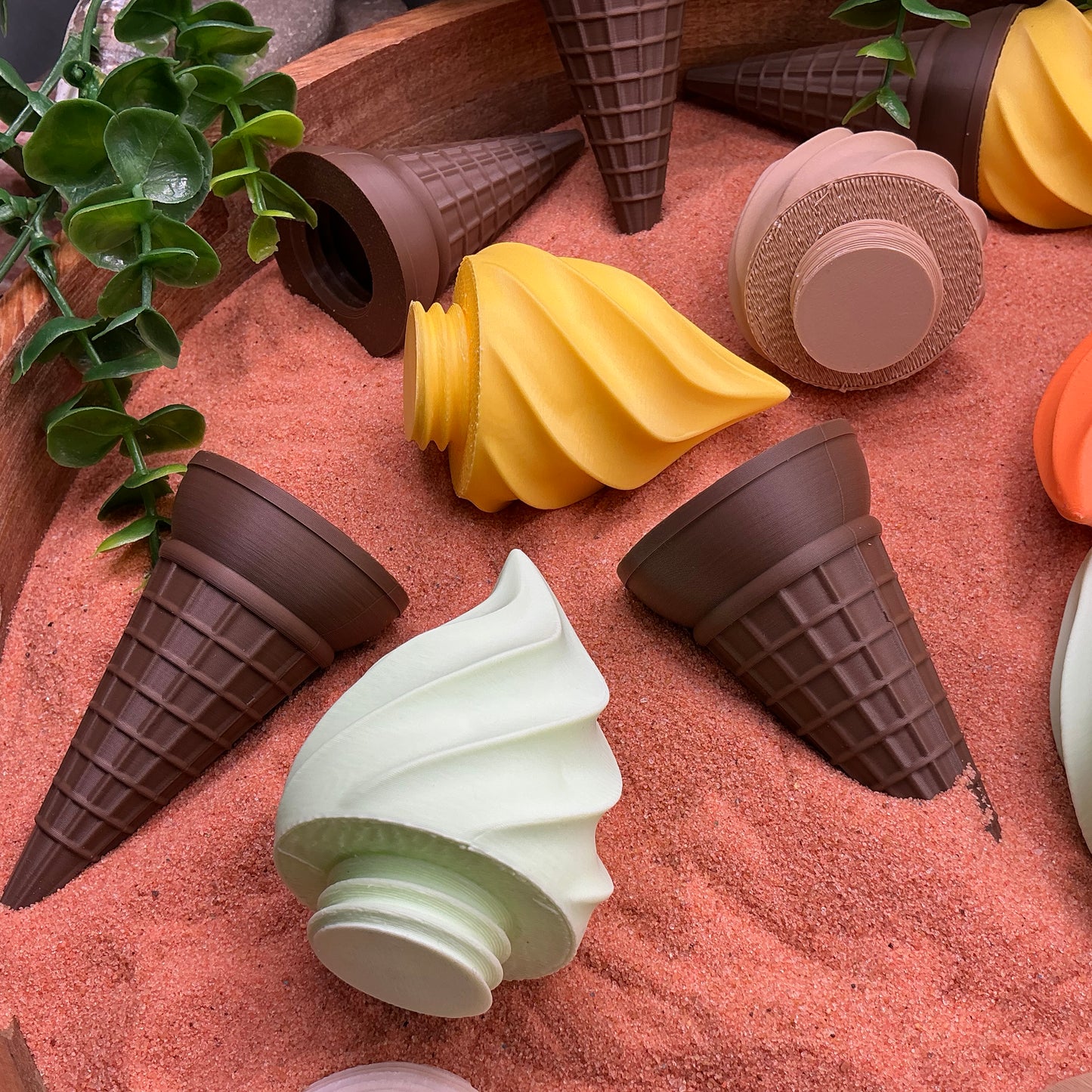Ice Cream Scoops & Cones Twist Action Role Play Kitchen Food chocolate,Mint,Lemon& Orange toppings