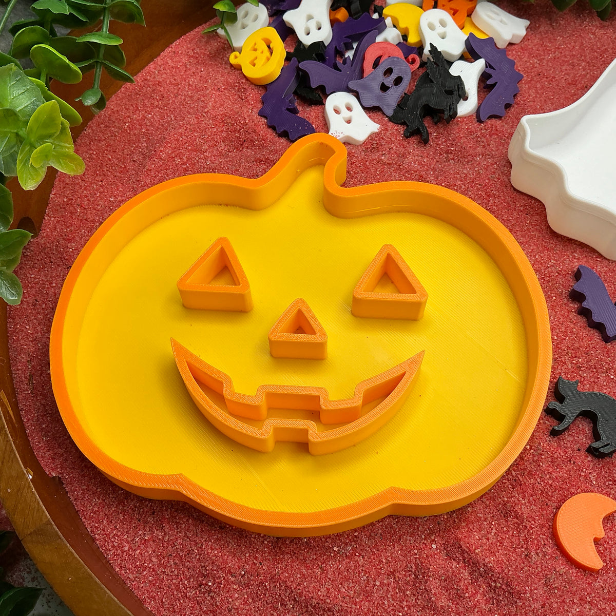 Halloween counting game 2 piece pumpkin & ghost fill shapes with 40 Halloween shaped counters