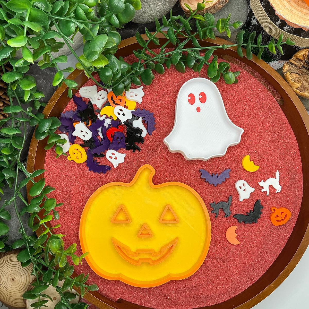 Halloween counting game 2 piece pumpkin & ghost fill shapes with 40 Halloween shaped counters