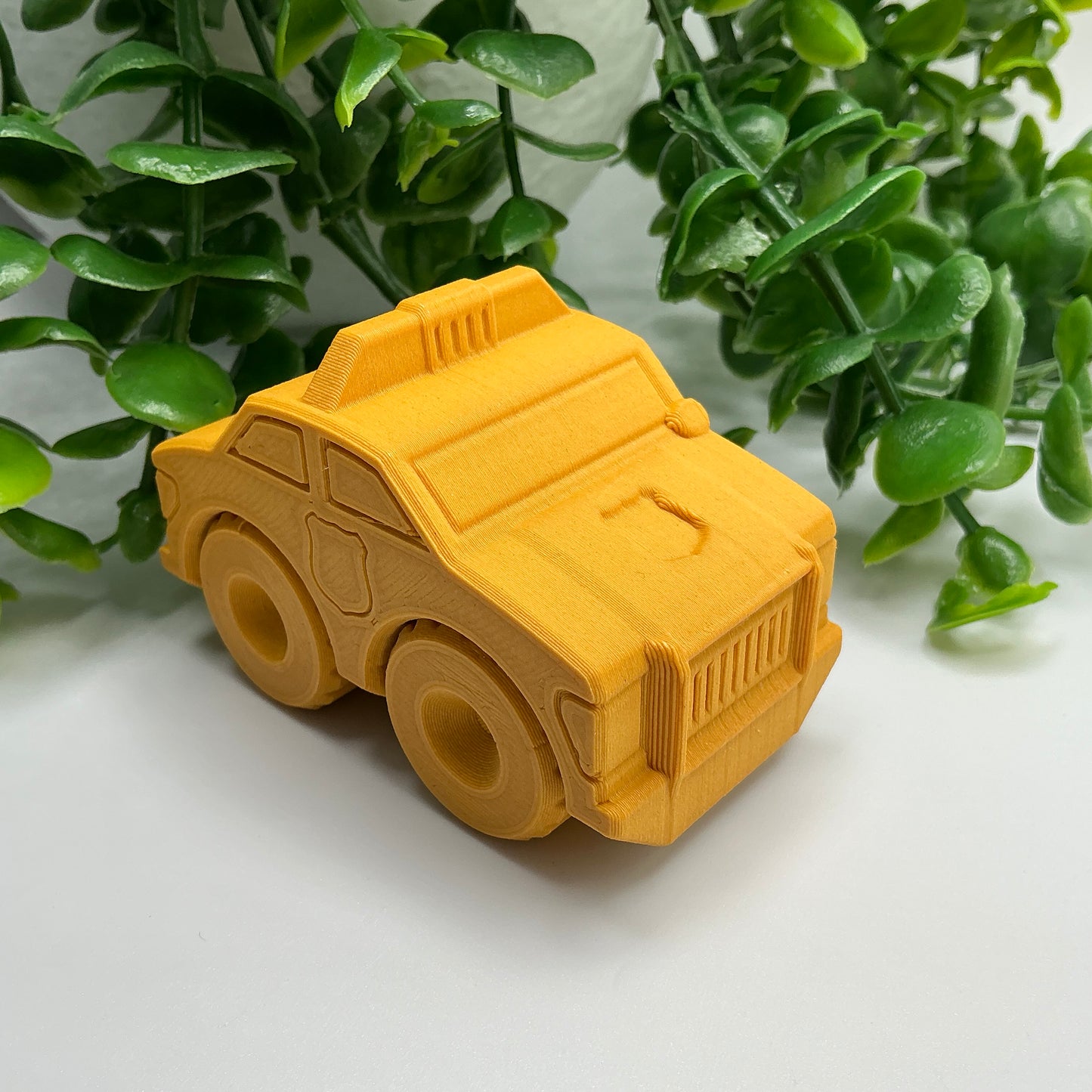 Wood Effect Transport Vehicles Cars & Trucks - scale reference