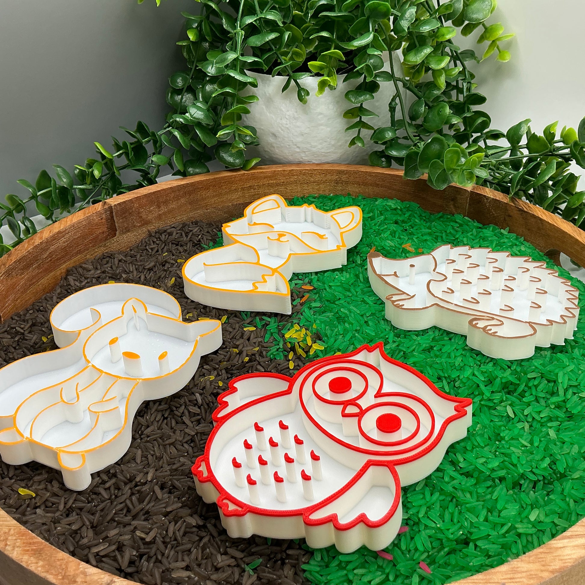 3D-printed autumn animals sensory filling tray - fox, hedgehog, squirrel and owl - view 4 of 9