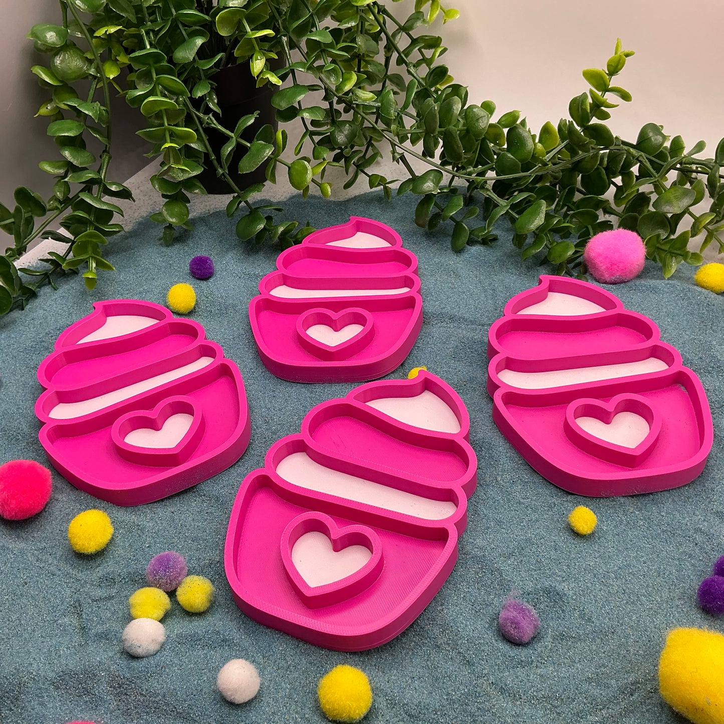 Cupcake Sensory Trays & Heart Scoops Eco Friendly Montessori Toy 3D Printed Food - Detail Shot