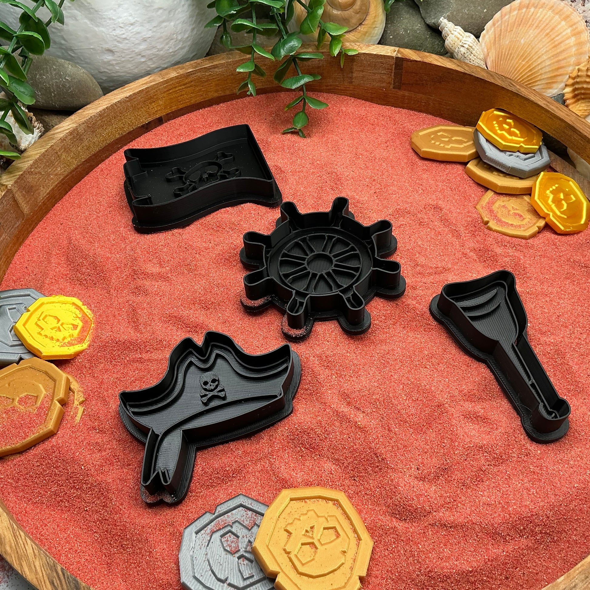 3D-printed pirate play dough cookie cutter set - 4 piece with hat, flag, wheel and spy glass in yellow red or black - view 11 of 14