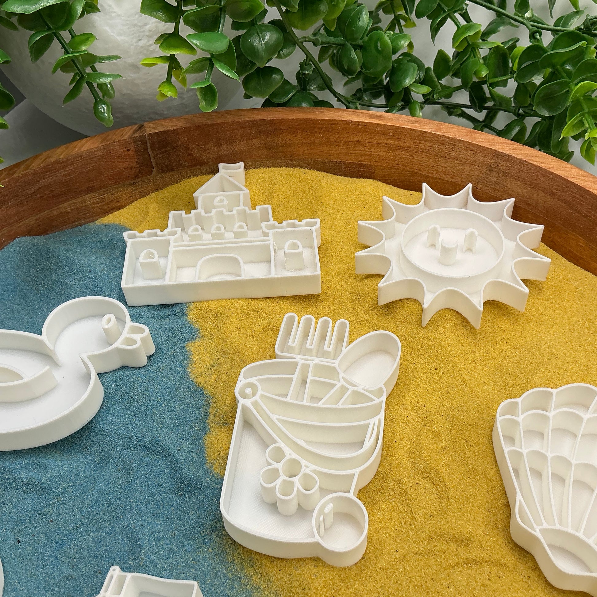 3D-printed beach holiday sensory filling tray, 8-piece set with sun, sandcastle, boat, duck, shells, ball, bucket and spade - view 9 of 12