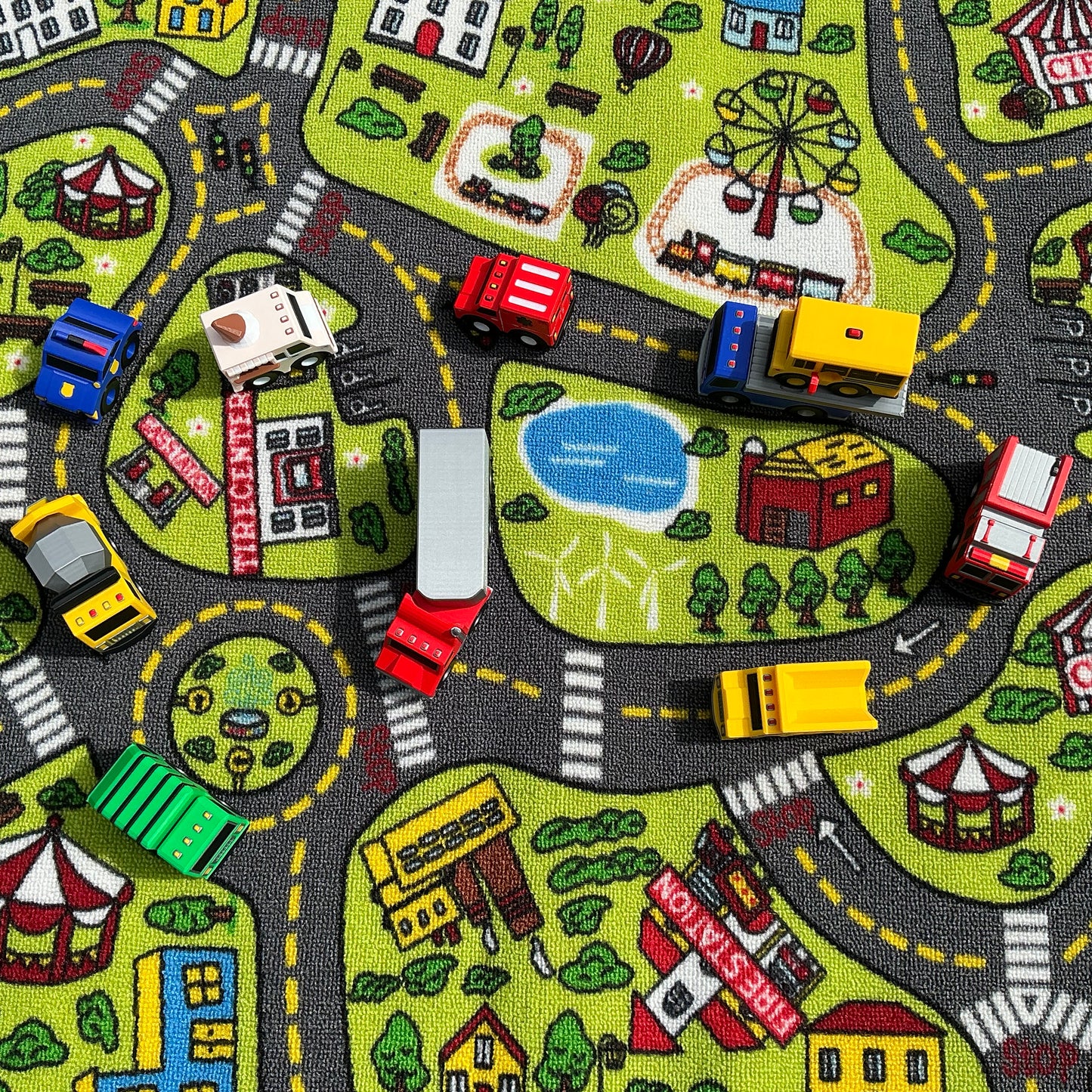 10 piece set Transportation vehicle set multi coloured 3D Printed Vehicle’s Fire Engine, School bus,Police Car