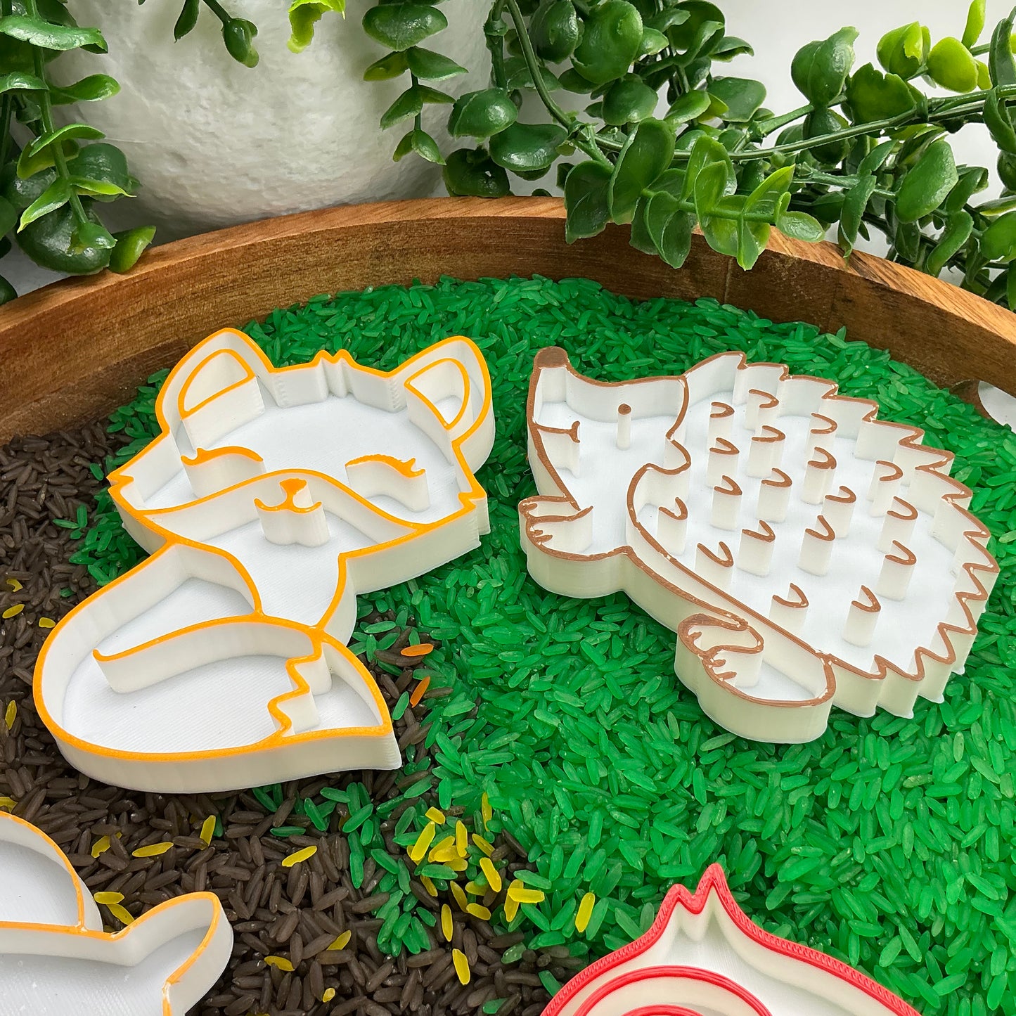 3D-printed autumn animals sensory filling tray - fox, hedgehog, squirrel and owl - view 3 of 9